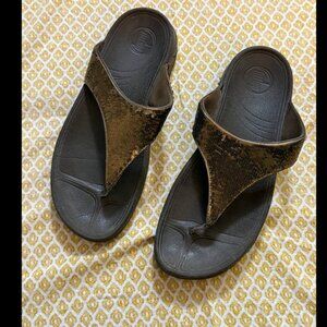 WOMEN’S FitFlop Copper Sequin SIZE 11 Sandals